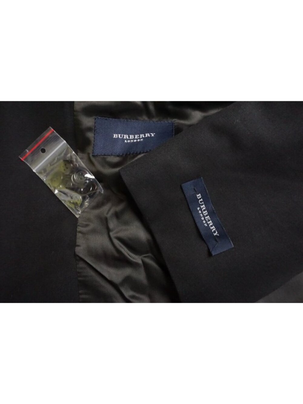 Burberry London Solid Black Wool 2 Pc Suit Jacket Pants Sz 36R BRAND NEW